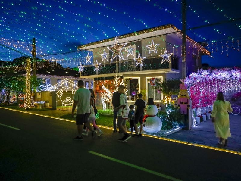 O Natal da Família Moletta, uma das mais tradicionais e encantadoras decorações natalinas de Curitiba. Curitiba, 26/11/2024. Foto: Rafael Silva