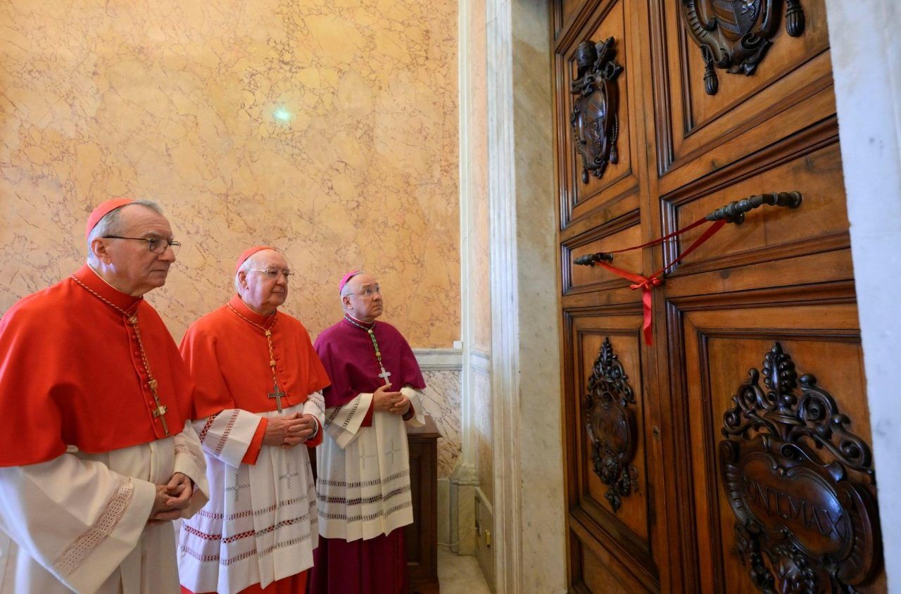 Papa Francisco: rito de constatação da morte e deposição do corpo no caixão