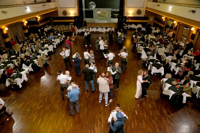 Baile da pessoa idosa lota as dependências do Clube Dom Pedro II. Curitiba, 29/05/2025. Foto: Valquir Kiu Aureliano/SECOM