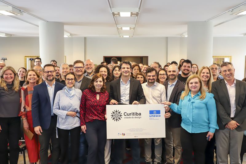 Prefeito Eduardo Pimentel nomeia novos membros do comitê do Selo Curitiba Cidade do Design da Unesco, que irão contribuir com o redesenvolvimento criativo do Centro da capital. Curitiba, 03/09/2025. Foto: Hully Paiva/SECOM