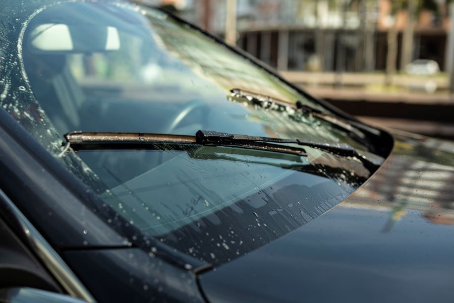 Temporada de chuvas: itens esquecidos na manutenção do carro podem salvar vidas