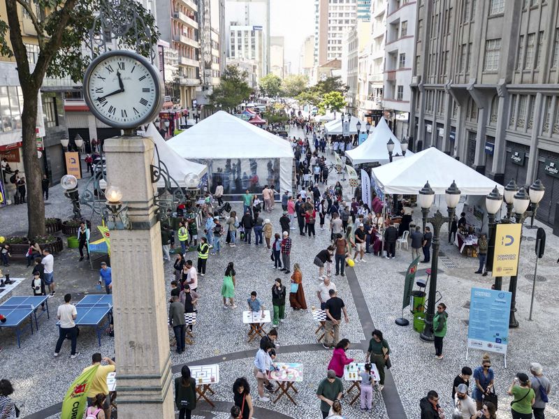 Prefeitura de Curitiba divulga datas do Domingo no Centro em novembro e dezembro. Foto: José Fernando Ogura/SECOM