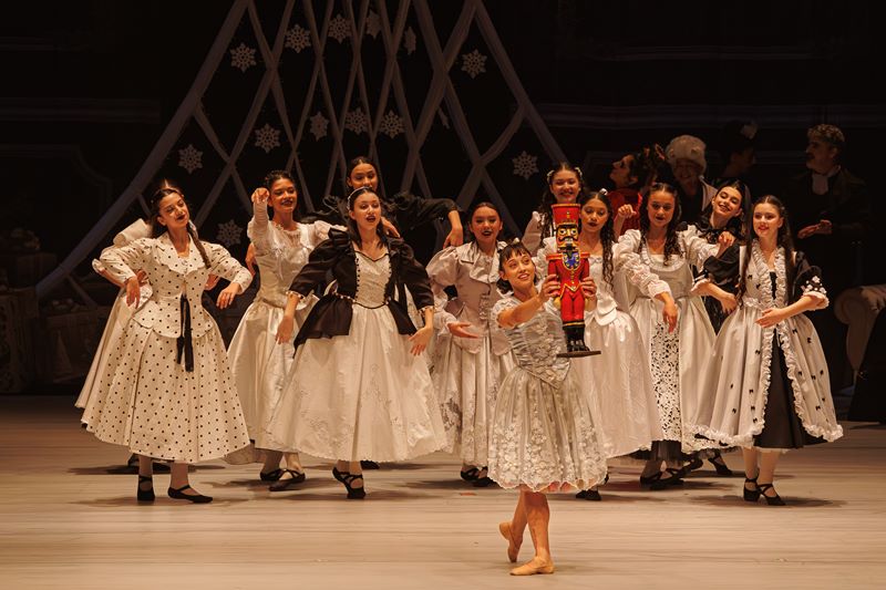Programação Natal de Curitiba 17/12: “O Quebra-Nozes” no Teatro Guaíra. Foto: Vitor Dias/AEN
