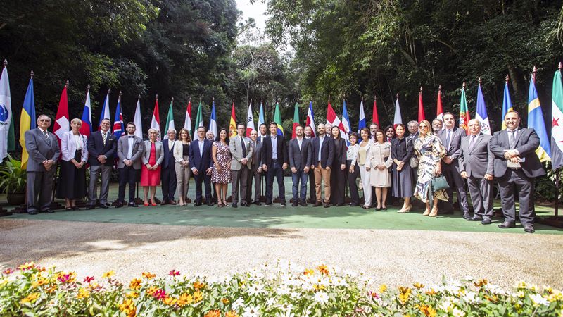 Curitiba se Destaca em 2025 com 411 Líderes Internacionais