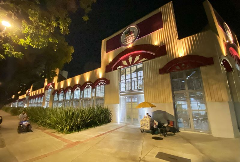 Mercado Municipal receberam iluminação cênica foram 109 equipamentos distribuídos na fachada. Curitiba, 20/02/2026 Foto: Levy Ferreira/SECOM