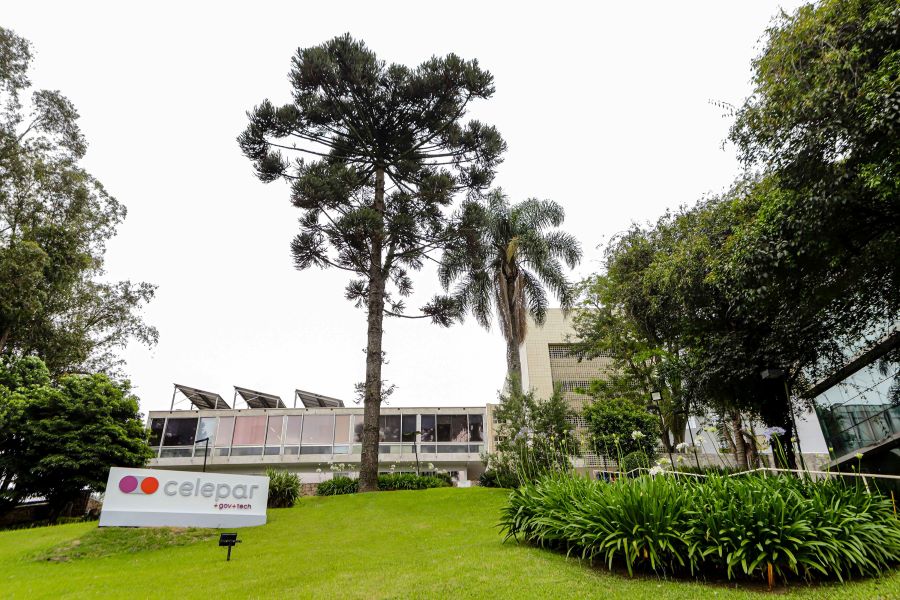 Governo do Paraná publica edital para desestatização da Celepar com leilão marcado para março