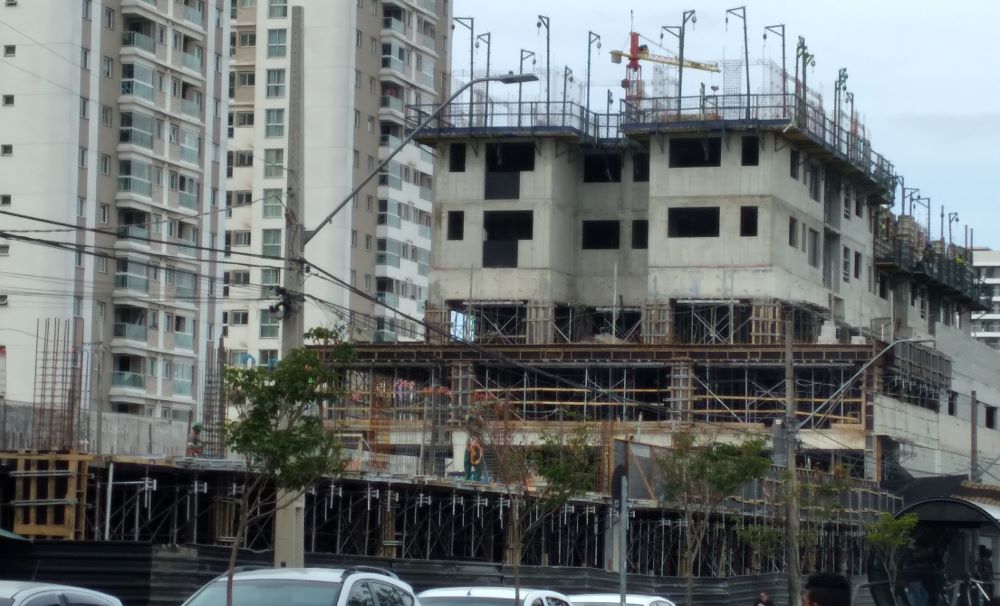 Mercado imobiliário de Curitiba mantém ritmo de crescimento