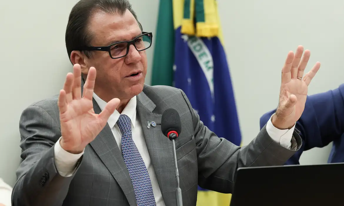 Governo atualiza NR-10 e reforça regras de segurança no trabalho com eletricidade
