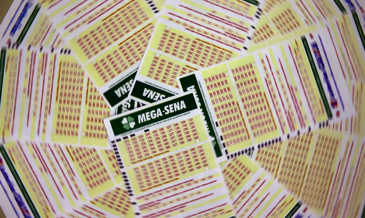Mega-Sena acumula e próximo prêmio chega a R$ 52 milhões 8 mega sena 1112203502 0