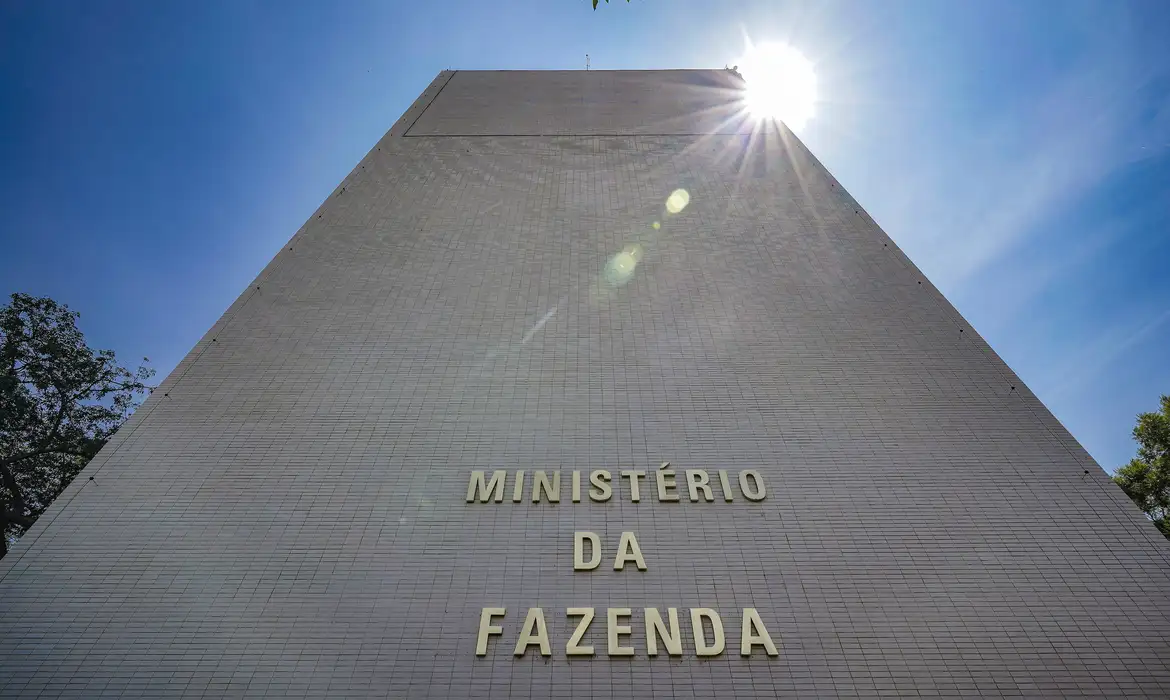 Governo bloqueia R$ 23,7 bilhões do Orçamento de 2026; Defesa e Cidades lideram cortes 1 Governo bloqueia R$ 23,7 bilhões do Orçamento de 2026; Defesa e Cidades lideram cortes